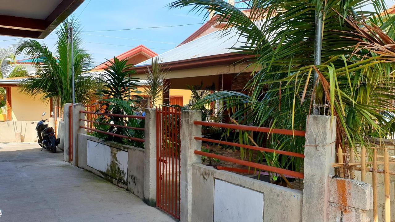 Indino Guesthouse Moalboal Exterior photo